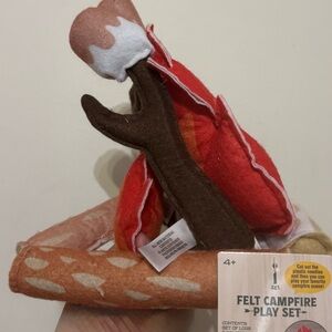 Felt Campfire Play Set